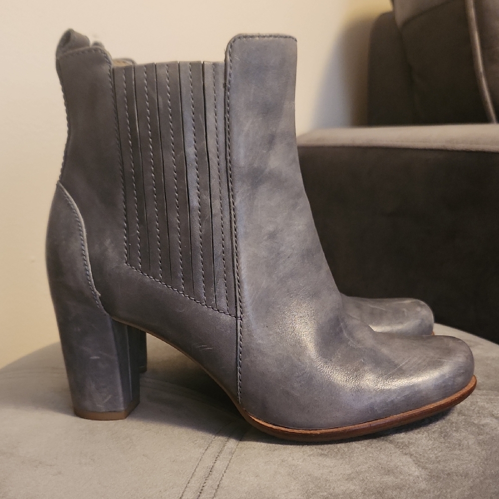 Ecco Women's Gray Ankle Booties